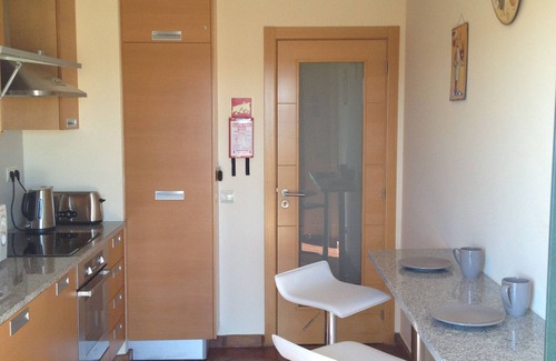 Burgau Apartment | 4-STAR LUXURY 2 BED/2 BATH APARTMENT, POOLS, WIFI, AIR-CON, 5 MINS WALK TO BEACH