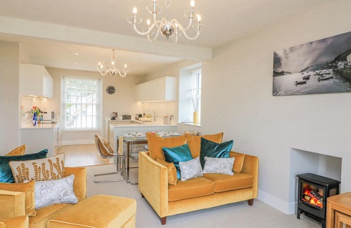 Bugford Cottage | 4 The Manor House Hillfield Village