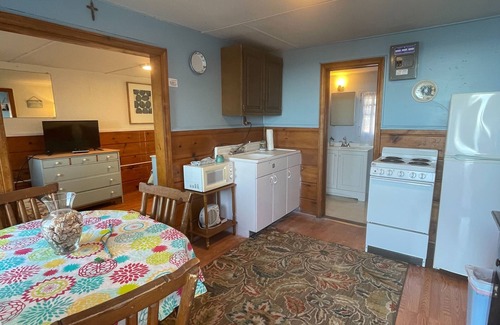 Oscoda Resort | #4-The Lazy Fish