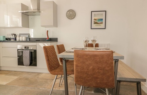 Tintagel Cottage | 4 Trerammet Crescent