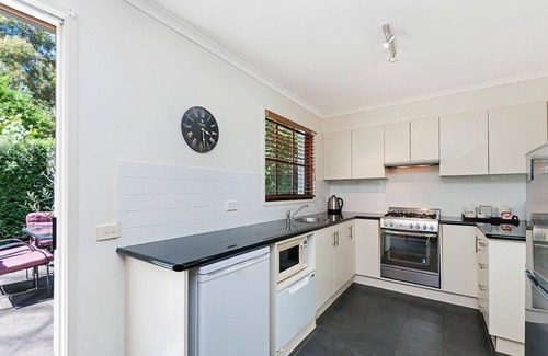 Port Fairy Cottage | 40 Regent, close to the fabulous attractions beautiful Port Fairy has to offer!
