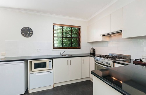 Port Fairy Cottage | 40 Regent, close to the fabulous attractions beautiful Port Fairy has to offer!