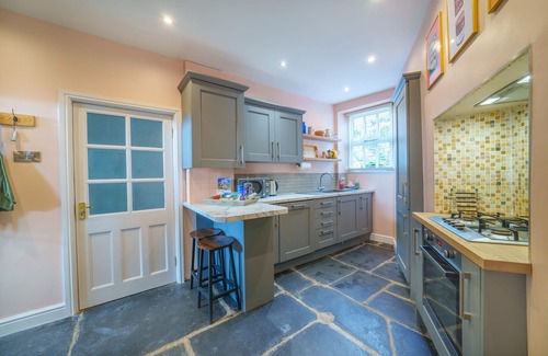 Newland Near Ulverston House | 40 The Gill - Ulverston Town Centre - Dog-friendly