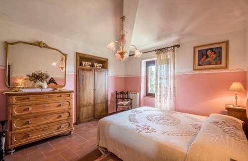 Capolona House | 400 m² House ∙ 8 bedrooms ∙ 14 guests