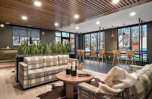 Nicollet Island Apartment | 413 Huck Minneapolis