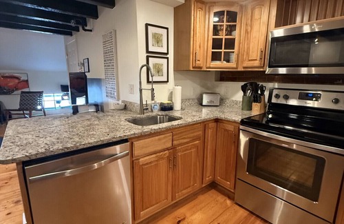 Old Port Apartment | 416 Fore St Apartment 2