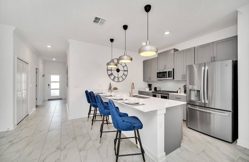 Kissimmee House | 4200 Paragraph Drive
