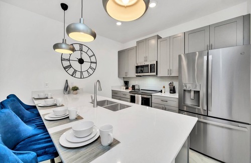 Kissimmee House | 4200 Paragraph Drive