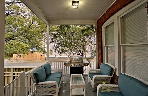 Eastside House | 420Waldburg A · Modern Apt with Southern Charm Blocks from Forsyth