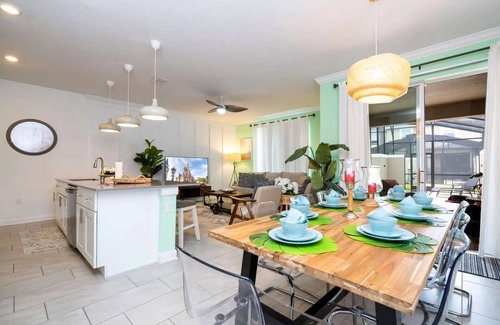 Kissimmee House | 4210-Colorful 4BR Retreat w/Pool Near Disney!