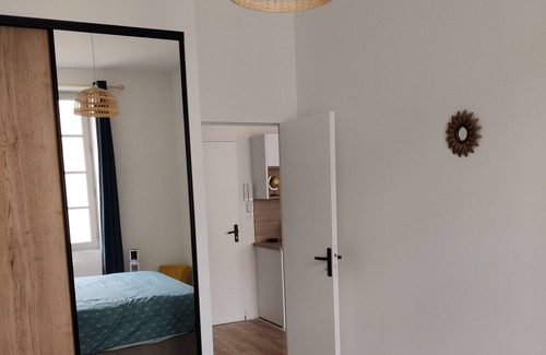 Prefecture Apartment | 42m² Totalement Rénové Dans le Cœur de Marseille!