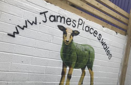 Dowlais House | 43 BBEscapes