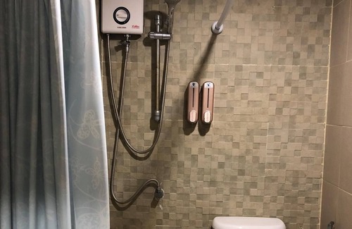 Ban Chang Lo Hotel | 43Home Phrannok