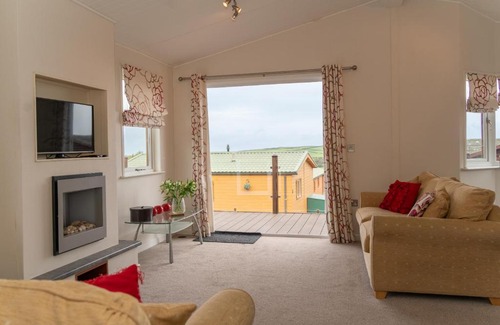 Mullacott House | 46 Meadow View Lodge - 3 Bed-sleeps 6-TJS46MV