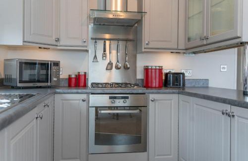 Mullacott House | 46 Meadow View Lodge - 3 Bed-sleeps 6-TJS46MV