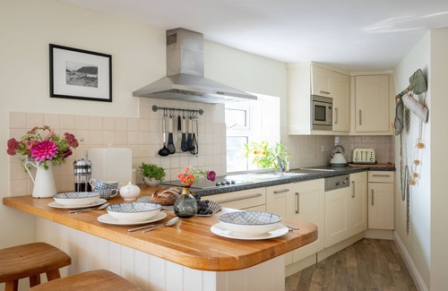 Salcombe Apartment | 46 The Salcombe - a waterfront apartment in the heart of Salcombe
