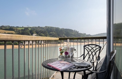 Salcombe Apartment | 46 The Salcombe - a waterfront apartment in the heart of Salcombe
