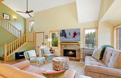 Edwards House | 470 Homestead Unit 13 townhouse