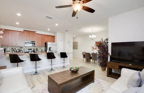 Kissimmee House | 4807- 4‑Bed Family Townhome + Private Pool at Storey Lake