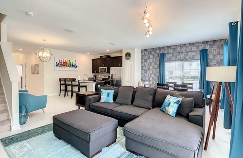 Kissimmee House | 4874 - 5 Bedroom Townhome with Private Pool in Storey Lake Resort Under 10 Minutes to Disney