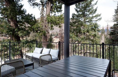 Purgatory House | 49330 Highway 550