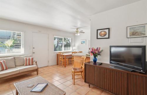 Carpinteria Apartment | 4950 Sandyland Road #127 condo