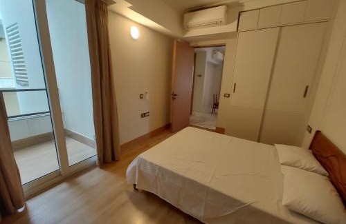 DLF Phase 5 Apartment | 4BHK Luxury Apartment in Gurugram bnb