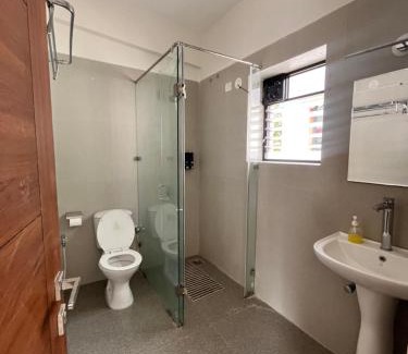 Anjuna House | 4BHK Villa with Jacuzzi & Pool