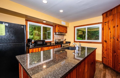 Nashville House | 4BR, 2 BA