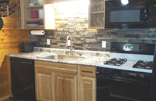 Crosby House | 4BR 2BA The Pine Place Cabin in Crosby - Roam, Ride, Relax