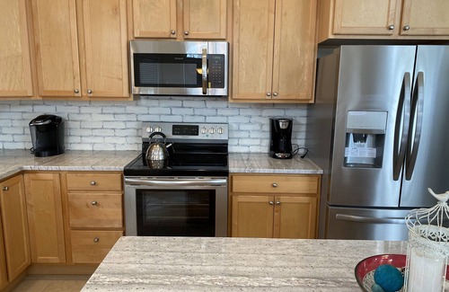 North End House | 4BR - 3 Bath/9th & Central