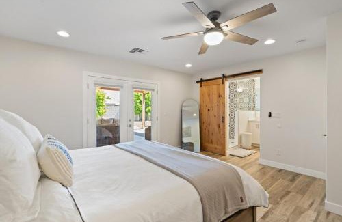 Scottsdale Highlands Estates House | 4BR Casita with Pool and Outdoor Big Screen