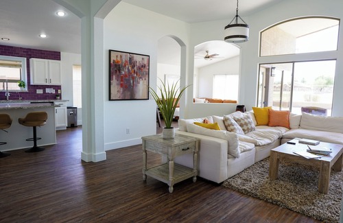 Maricopa House | 4BR Golf Course Retreat with NEW Heated Pool, Located on the Duke!
