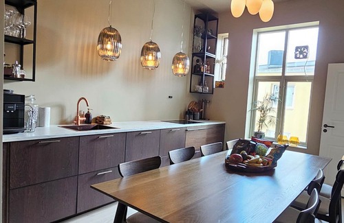 Gamle Oslo Apartment | 4BR in oldtown, just steps from opera, Munch, beaches, cafes, shops & local eats