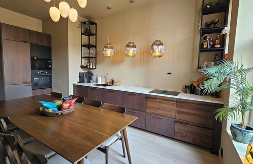 Gamle Oslo Apartment | 4BR in oldtown, just steps from opera, Munch, beaches, cafes, shops & local eats