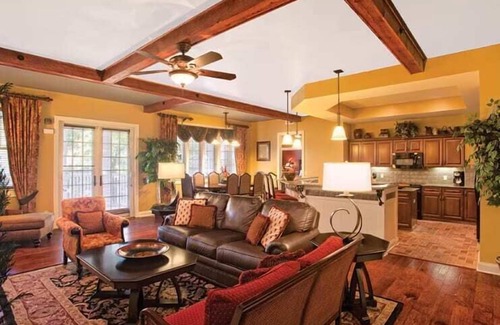 Shawnee On Delaware Condo | 4br Presidential Condo Luxury in Poconos!