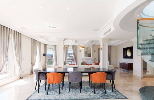 Cannes City Centre Villa | 4BR Rooftop - Croisette - Private swimming pool