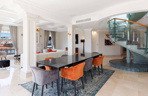 Cannes City Centre Villa | 4BR Rooftop - Croisette - Private swimming pool