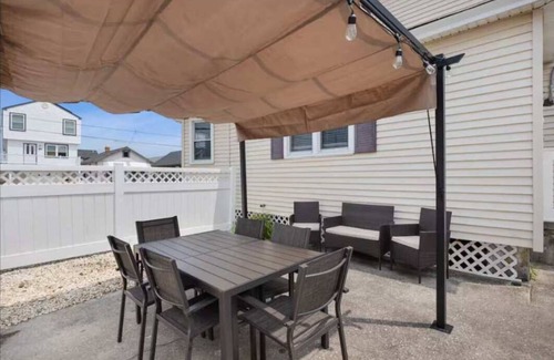 North Wildwood House | 4BR Shore House-Kid Friendly-Close To The Action!