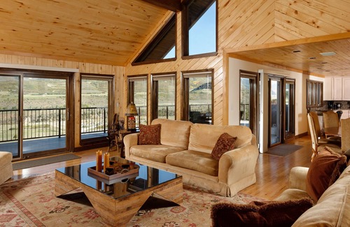 Brush Creek Village House | 4BR, Sleeps 8-10. Central to 4 Mountains