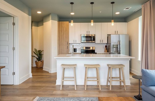 12 South House | 4BR Suite w/Balcony | 12South | The Gilmore Hotel
