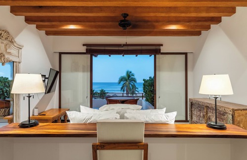 Ixtapa Villa | 4BR Villa Playa Blanca – Infinity Views & Comfort