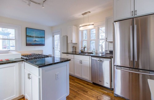 Munjoy Hill Cottage | 4br2ba House parking A Peaceful Oasis on Munjoy Hill