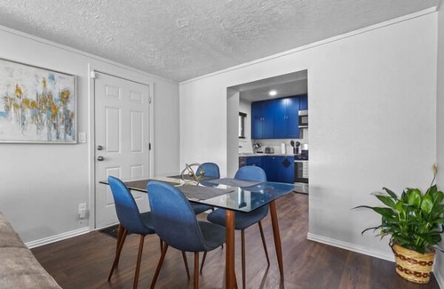 Dallas House | 4BR3BA Historic Home & Retreat Center near DtownDallas FairPk ConvCtr DEllum AAC