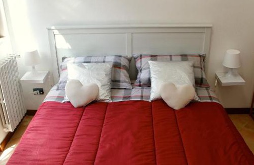 Zona XXXIII Acilia Sud Apartment | 4four Apartment 6-7 pax