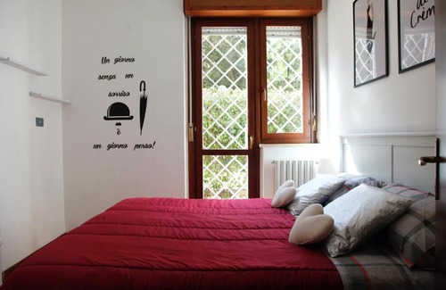 Zona XXXIII Acilia Sud Apartment | 4four Apartment 6-7 pax