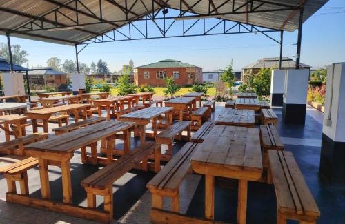 Rustenburg Hotel | 4th Avenue Themepark & Lodge