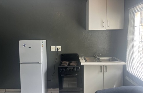 Kew Cottage | 4th Road accommodation