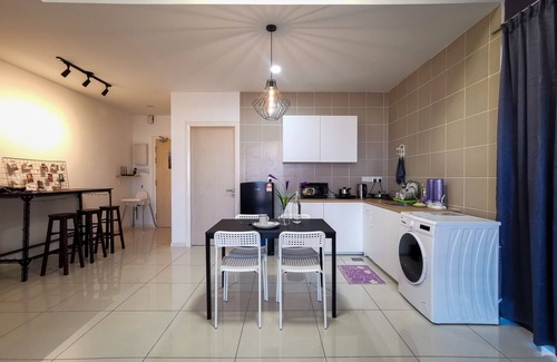 Petaling Jaya Condo | 5-6 Pax cozy suite Icon City @ Petaling Jaya & Sunway