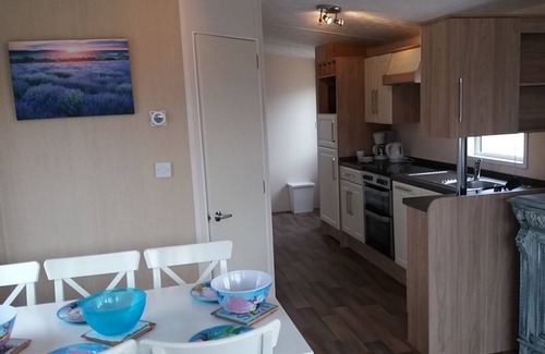 Petten Ski Chalet | 5. Beachhouse, 1km from Sea, Swimming Pool, Playground, Camping